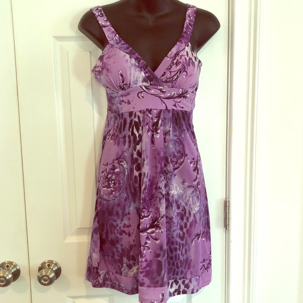 Cute Purple Print Sundress! Size Medium. (W12)